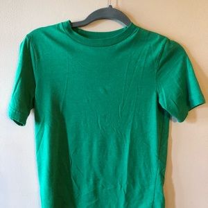 Boys medium Urban Pipeline shirt!